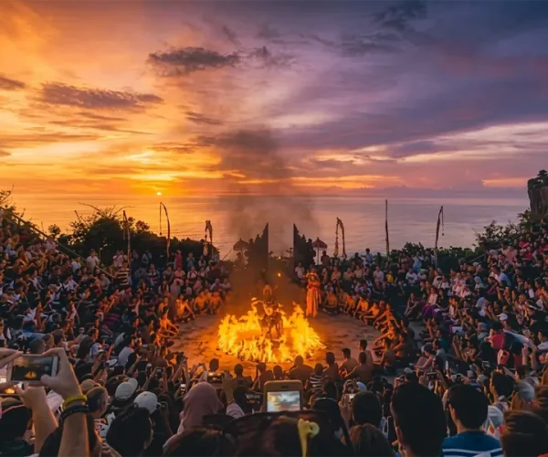 Uluwatu Romantic Sunset & Kecak Fire Dance Tour
