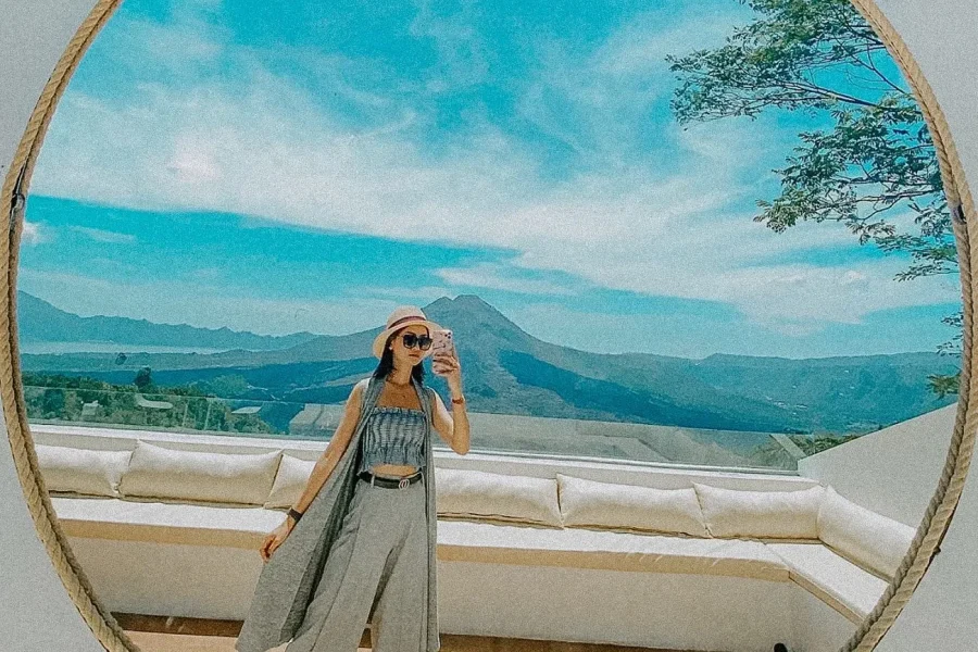 El Lago Cafe Bali Private Drivers